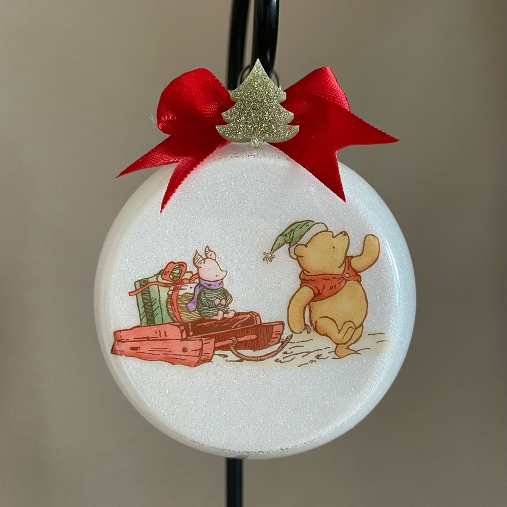 Handmade Disney Winnie The Pooh & Piglet 3 1/2” Ball Shaped Acrylic Ornament~New - Picture 5 of 7